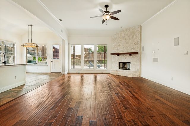6734 Trailblazer Way, Dallas, TX 75236