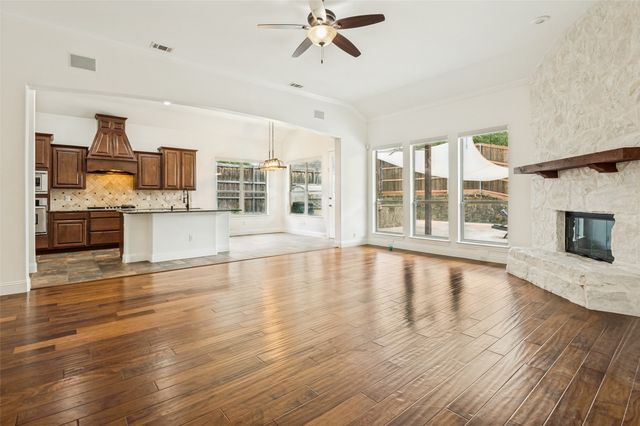 6734 Trailblazer Way, Dallas, TX 75236