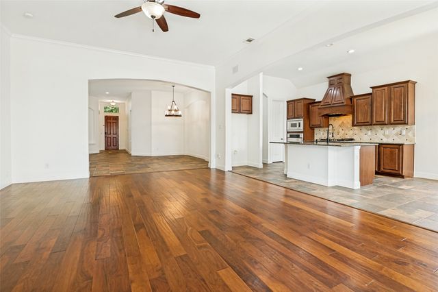 6734 Trailblazer Way, Dallas, TX 75236
