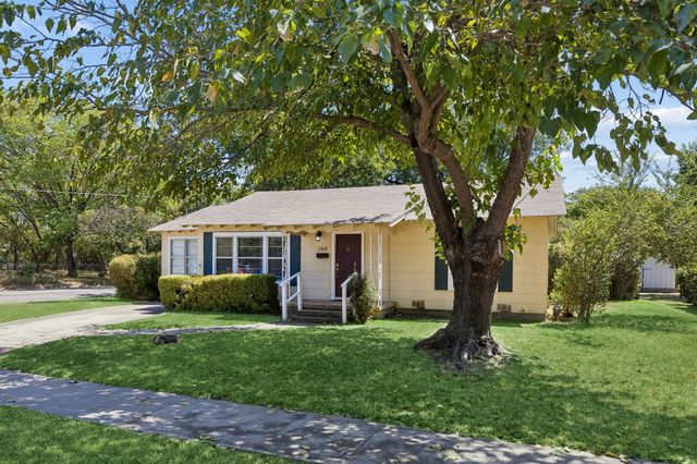 1318 Coit Street, Denton, TX 76201