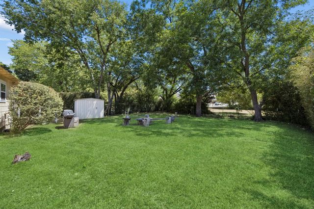1318 Coit Street, Denton, TX 76201