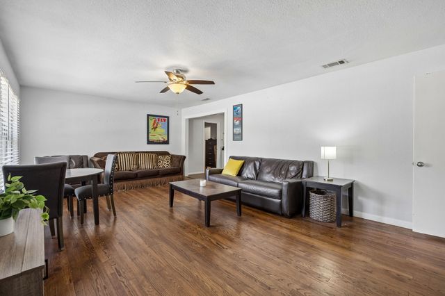 1318 Coit Street, Denton, TX 76201