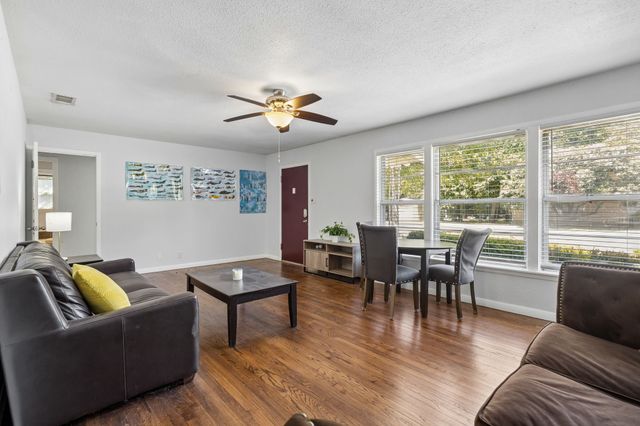 1318 Coit Street, Denton, TX 76201