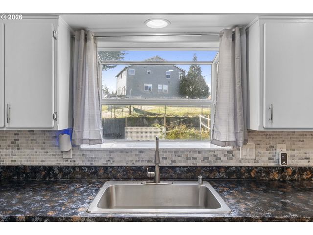 3917 Ne 97TH St, Vancouver, WA 98665