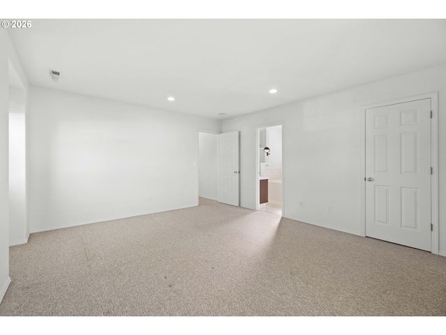 3917 Ne 97TH St, Vancouver, WA 98665