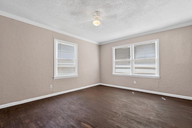4004 33rd Street, Lubbock, TX 79410