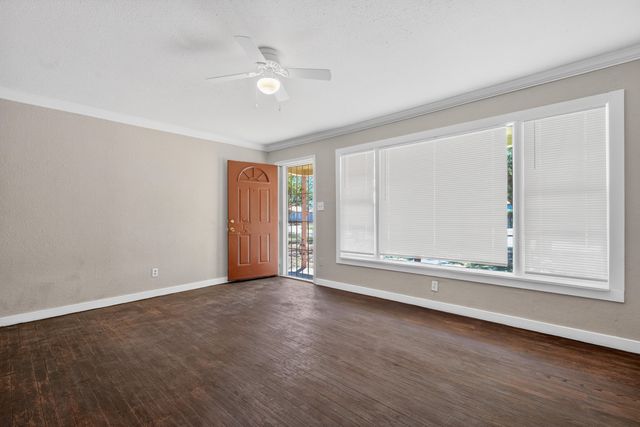 4004 33rd Street, Lubbock, TX 79410