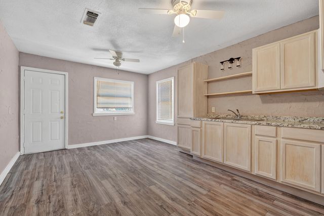 4004 33rd Street, Lubbock, TX 79410