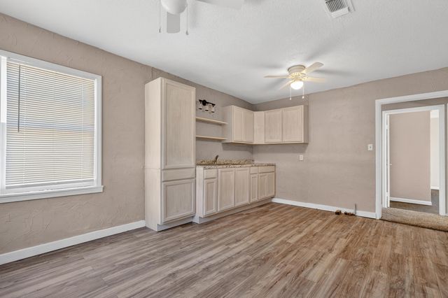 4004 33rd Street, Lubbock, TX 79410