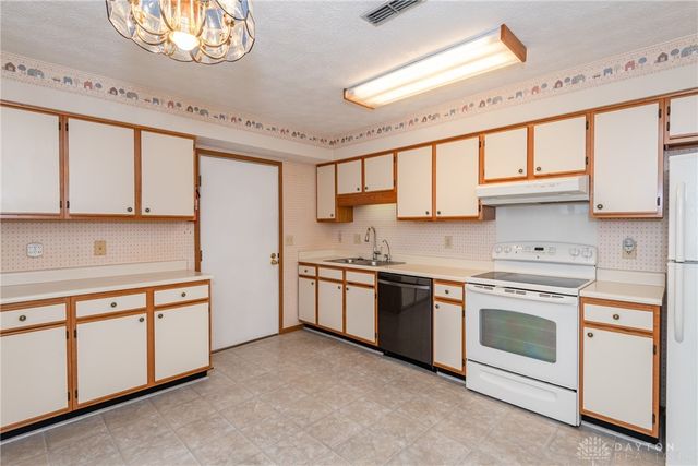 5907 Beech Court, Dayton, OH 45424