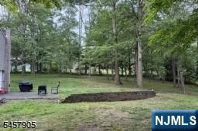 88 Wawayanda Road, Vernon, NJ 07422