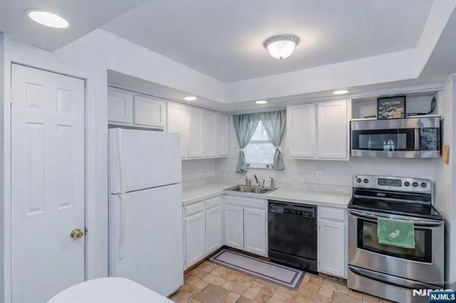 88 Wawayanda Road, Vernon, NJ 07422