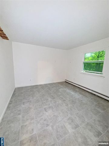 88 Wawayanda Road, Vernon, NJ 07422