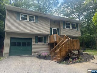 88 Wawayanda Road, Vernon, NJ 07422