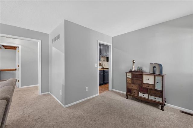 5743 Willow Avenue, Raytown, MO 64133