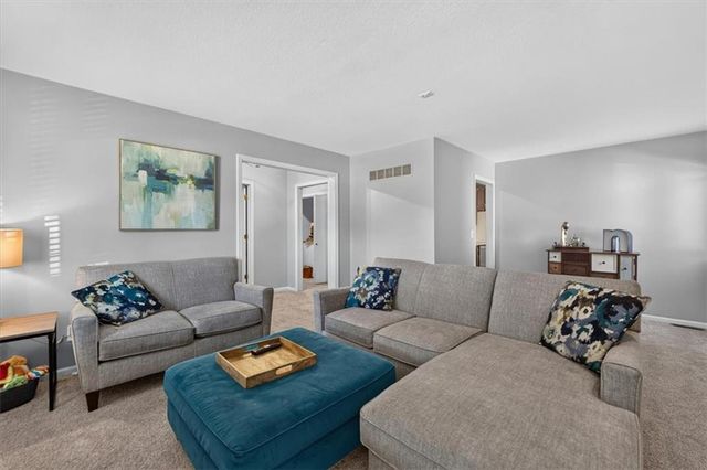 5743 Willow Avenue, Raytown, MO 64133