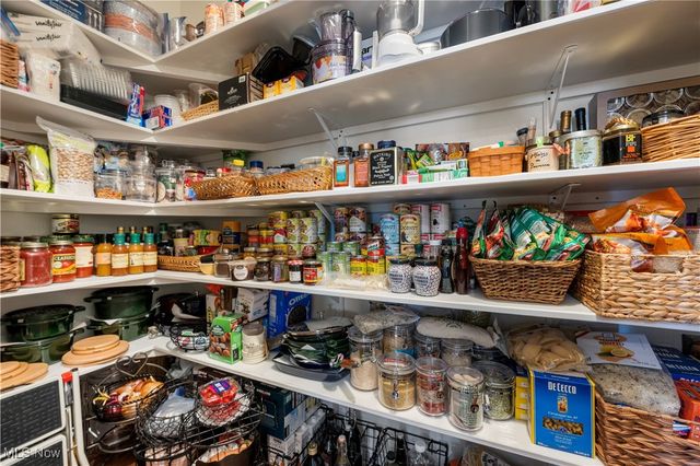 12554 Meadowview Drive, North Royalton, OH 44133