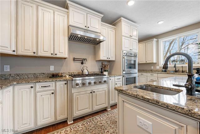 12554 Meadowview Drive, North Royalton, OH 44133