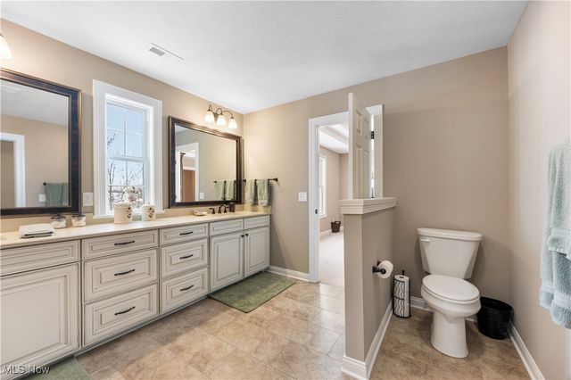 12554 Meadowview Drive, North Royalton, OH 44133