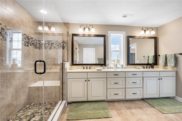 12554 Meadowview Drive, North Royalton, OH 44133