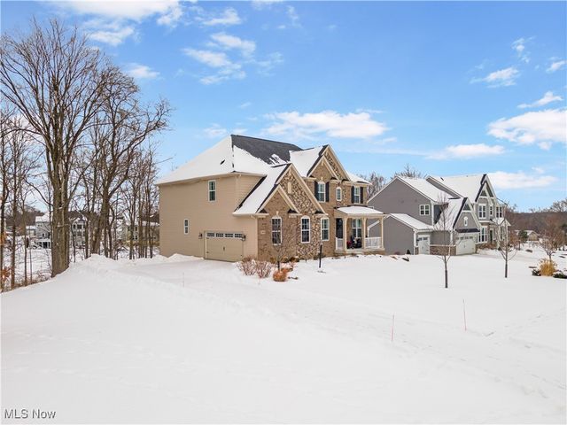 12554 Meadowview Drive, North Royalton, OH 44133