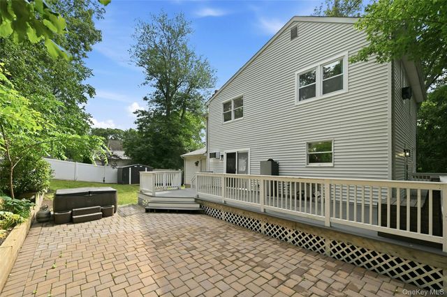 15 Birch Road, Rocky Point, NY 11778