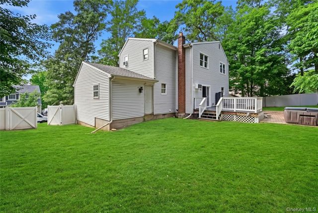 15 Birch Road, Rocky Point, NY 11778
