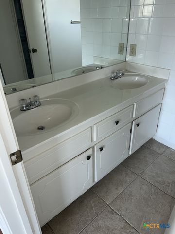 215 Robertstown Road, Copperas Cove, TX 76522