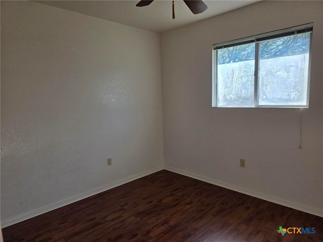 215 Robertstown Road, Copperas Cove, TX 76522