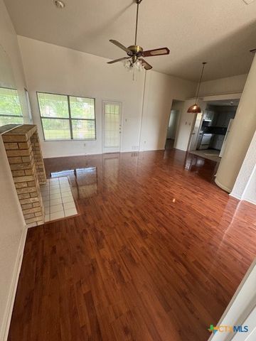 215 Robertstown Road, Copperas Cove, TX 76522