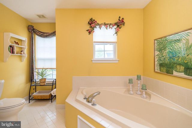 904 FILLY CIR, New Hope, PA 18938