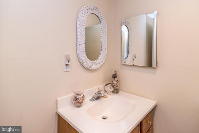 904 FILLY CIR, New Hope, PA 18938