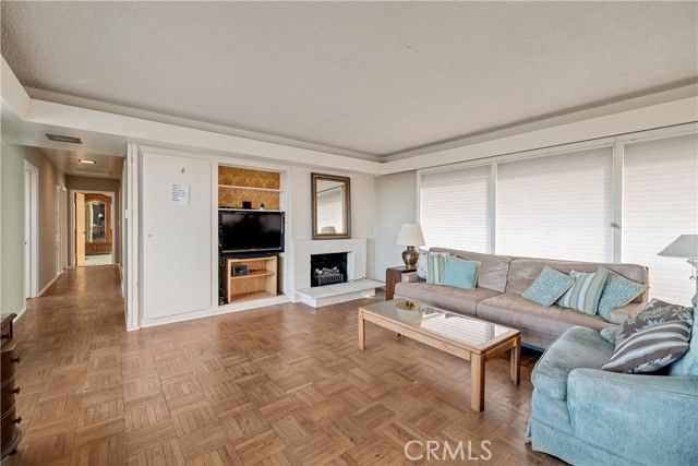 924 Calle Miramar, Redondo Beach, CA 90277