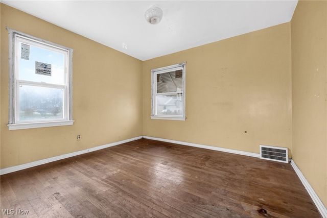 19808 Kings Highway, Warrensville Heights, OH 44122