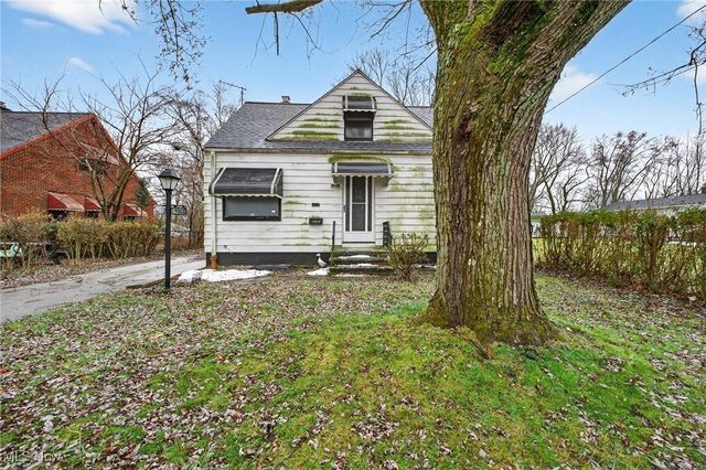 19808 Kings Highway, Warrensville Heights, OH 44122