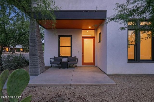802 S 5th Avenue, Tucson, AZ 85701