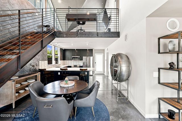 802 S 5th Avenue, Tucson, AZ 85701