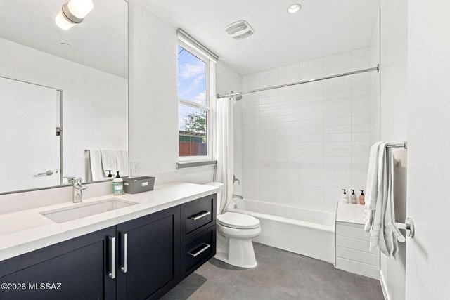 802 S 5th Avenue, Tucson, AZ 85701