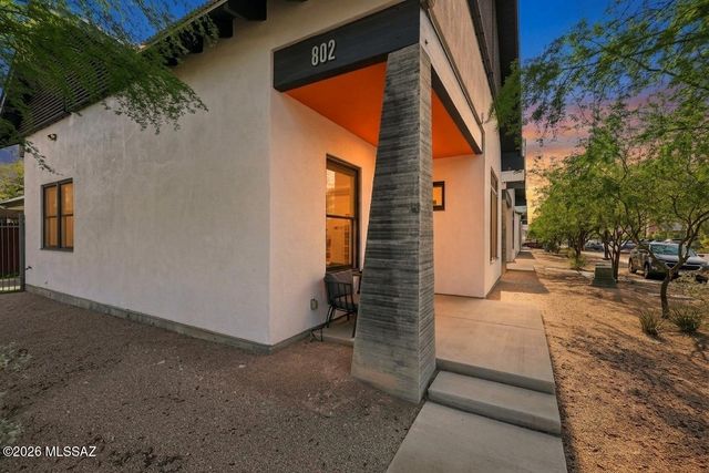 802 S 5th Avenue, Tucson, AZ 85701
