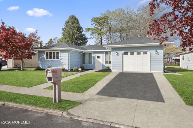 130 Rodhos Street, Toms River, NJ 08757