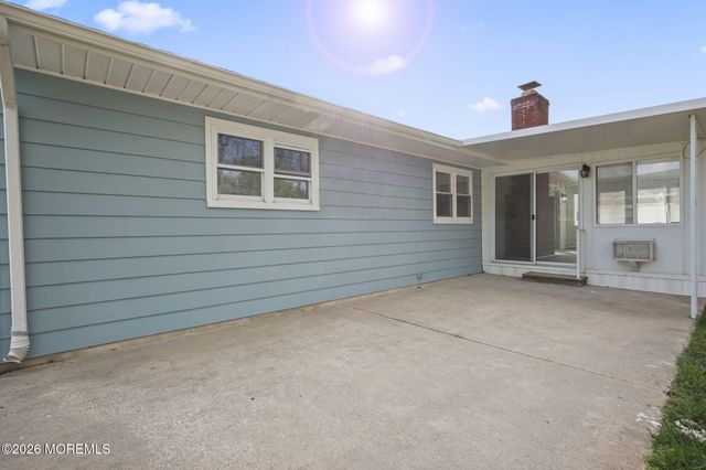 130 Rodhos Street, Toms River, NJ 08757