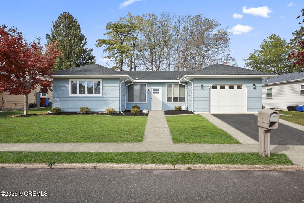 130 Rodhos Street, Toms River, NJ 08757