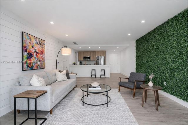 1300 Ponce De Leon Blvd 815, Coral Gables, FL 33134