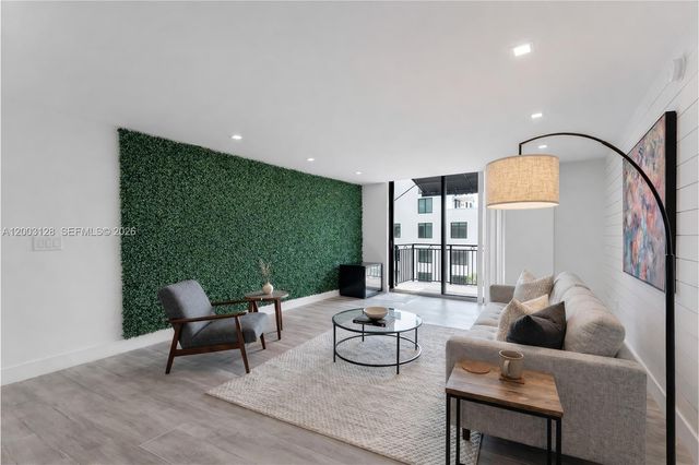 1300 Ponce De Leon Blvd 815, Coral Gables, FL 33134