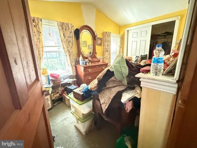 446 STILLWATER DR, Pocono Summit, PA 18346