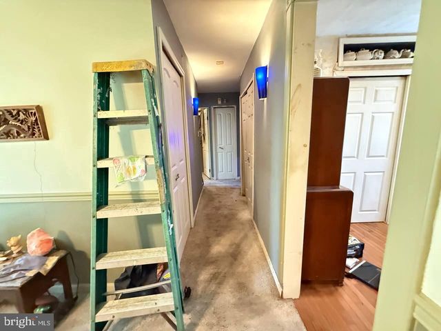 446 STILLWATER DR, Pocono Summit, PA 18346