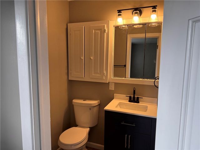 2894 Shadylane Dr, Neshannock Twp, PA 16105