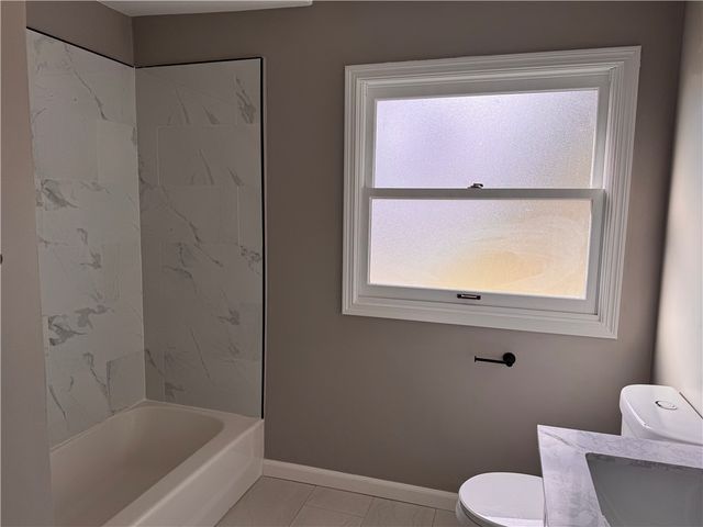 2894 Shadylane Dr, Neshannock Twp, PA 16105