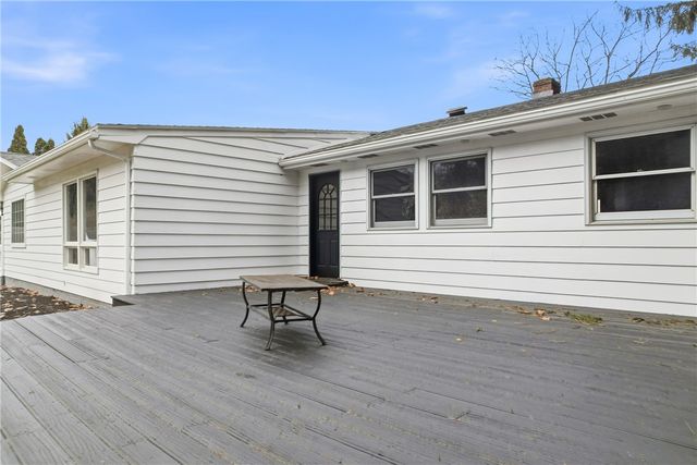 2894 Shadylane Dr, Neshannock Twp, PA 16105