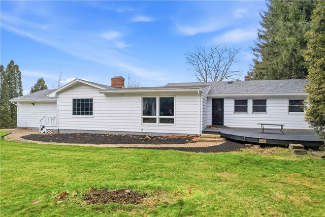 2894 Shadylane Dr, Neshannock Twp, PA 16105